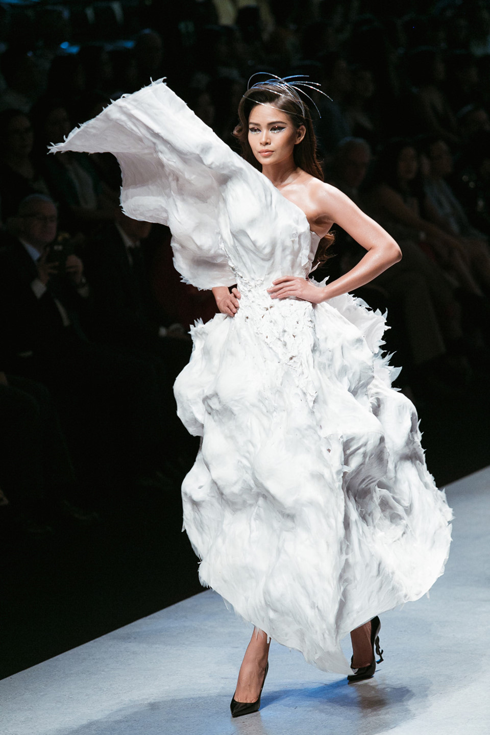 Những màn trình diễn ấn tượng ở Tuần lễ thời trang Việt Nam 2018